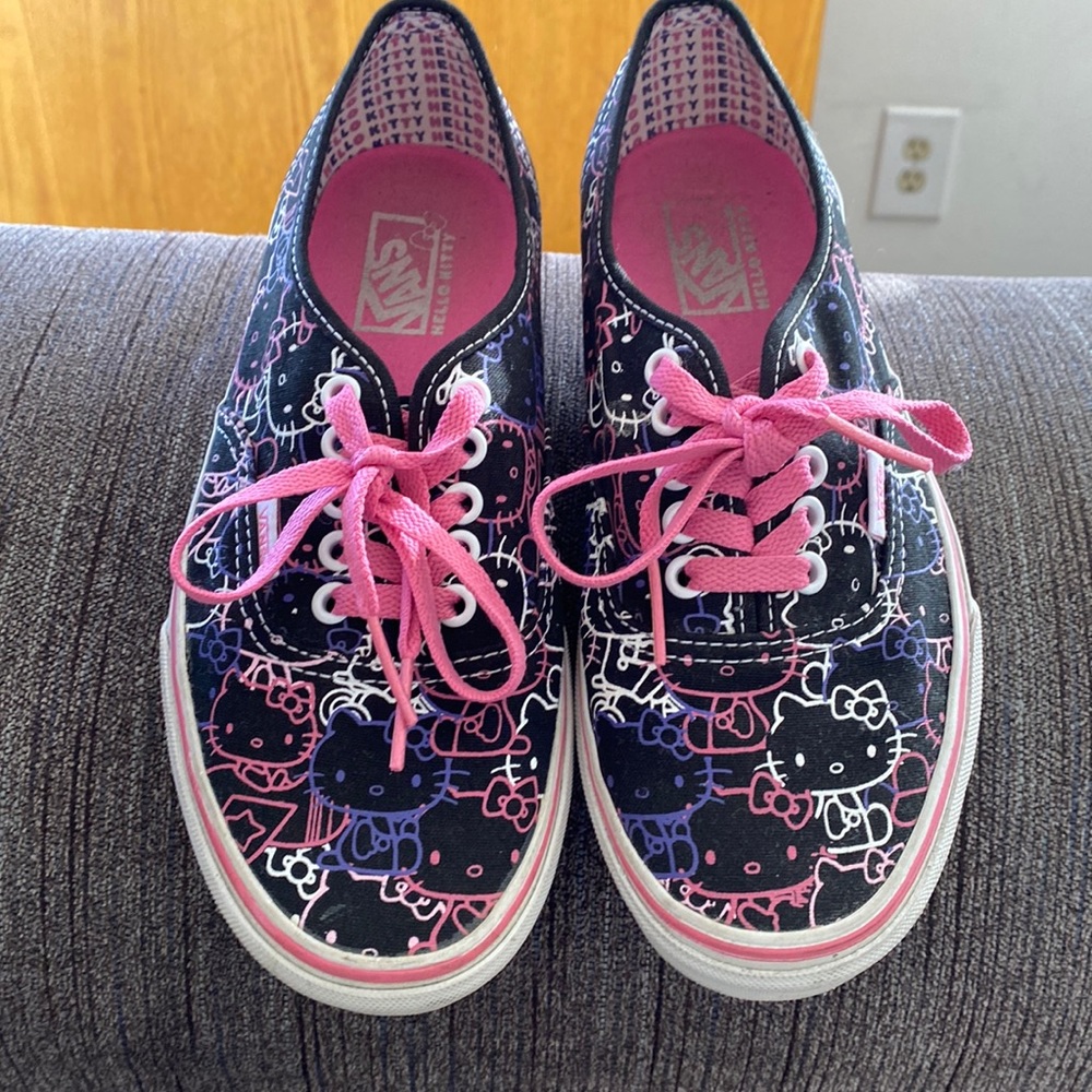 Hello Kitty Vans